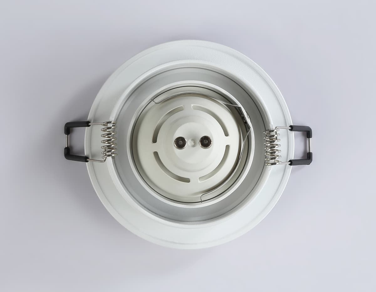 Встраиваемый точечный светильник MR16 A8920 WH белый MR16 GU5.3 D92*24 Ambrella Light 12
