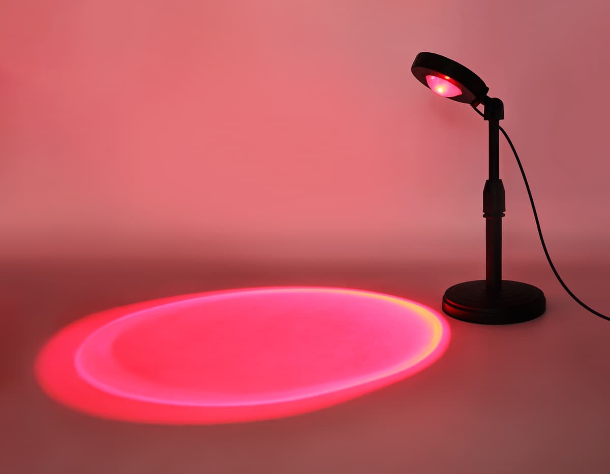 Атмосферная светодиодная настольная лампа с пультом DE8385 BK черный LED RGB 3W (ПДУ RGB) Ambrella Light 18