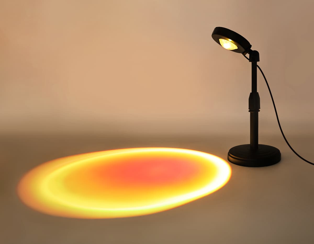 Атмосферная светодиодная настольная лампа с пультом DE8385 BK черный LED RGB 3W (ПДУ RGB) Ambrella Light 19