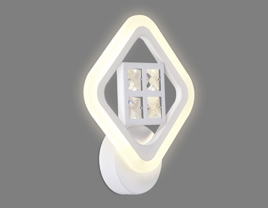 Настенный светодиодный светильник с хрусталем FA284 WH белый 15W 260*230*60 Ambrella Light 8