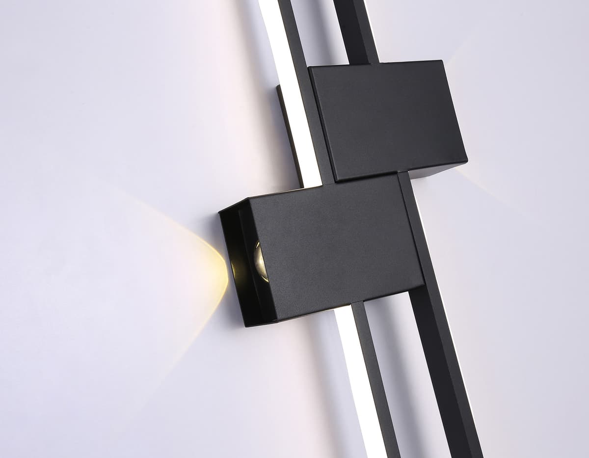 Настенный светодиодный светильник FL5218 SBK черный песок LED 4200K 27W 1209*180*50 Ambrella Light 8