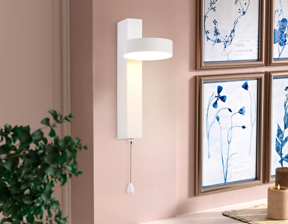 Настенный светодиодный светильник с выключателем FW160 WH белый LED 3000K 6W 265*95*135 Ambrella Light 8