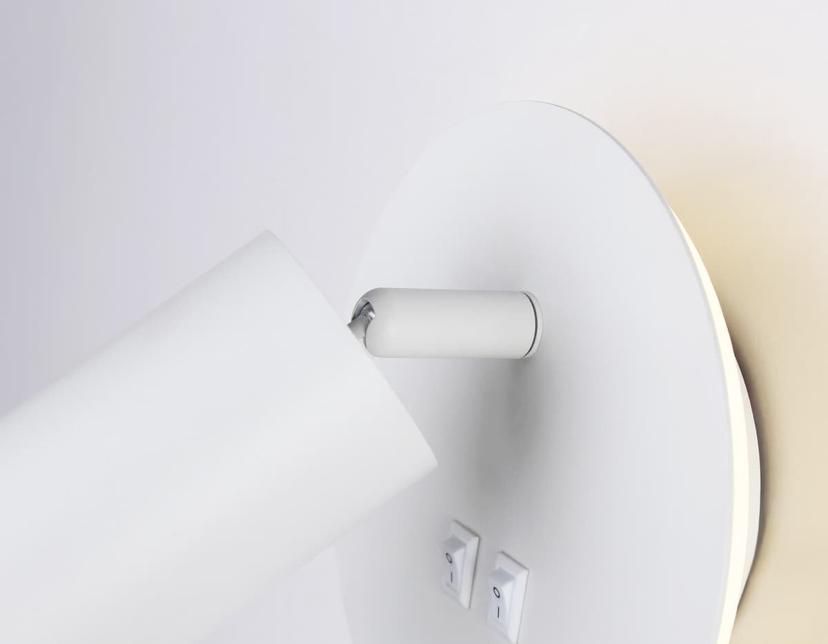 Настенный светильник с выключателем FW2462 WH белый GU10 max 12W+LED 4200K 7W D145*150 Ambrella Light 10