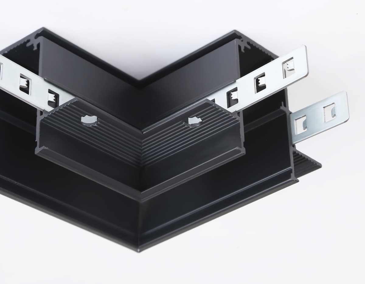 Коннектор угловой для встраиваемого шинопровода Magnetic 20mm 48V GL3354 BK черный коннектор угловой встраиваемый 85*85*H46.8 Ambrella Light 10