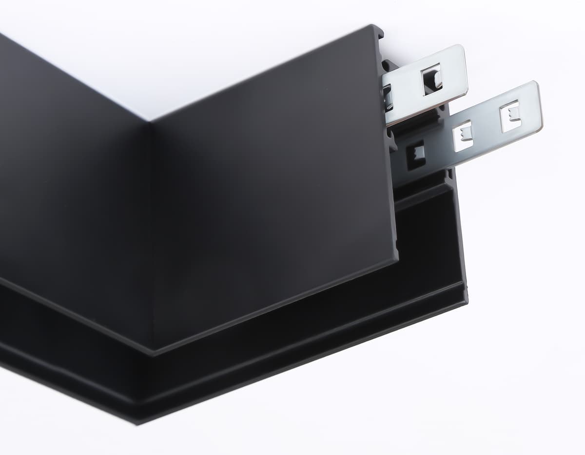 Коннектор угловой для накладного шинопровода Magnetic 20mm 48V GL3372 BK черный коннектор угловой для накладного шинопровода 85*85*H53.7 Ambrella Light 9