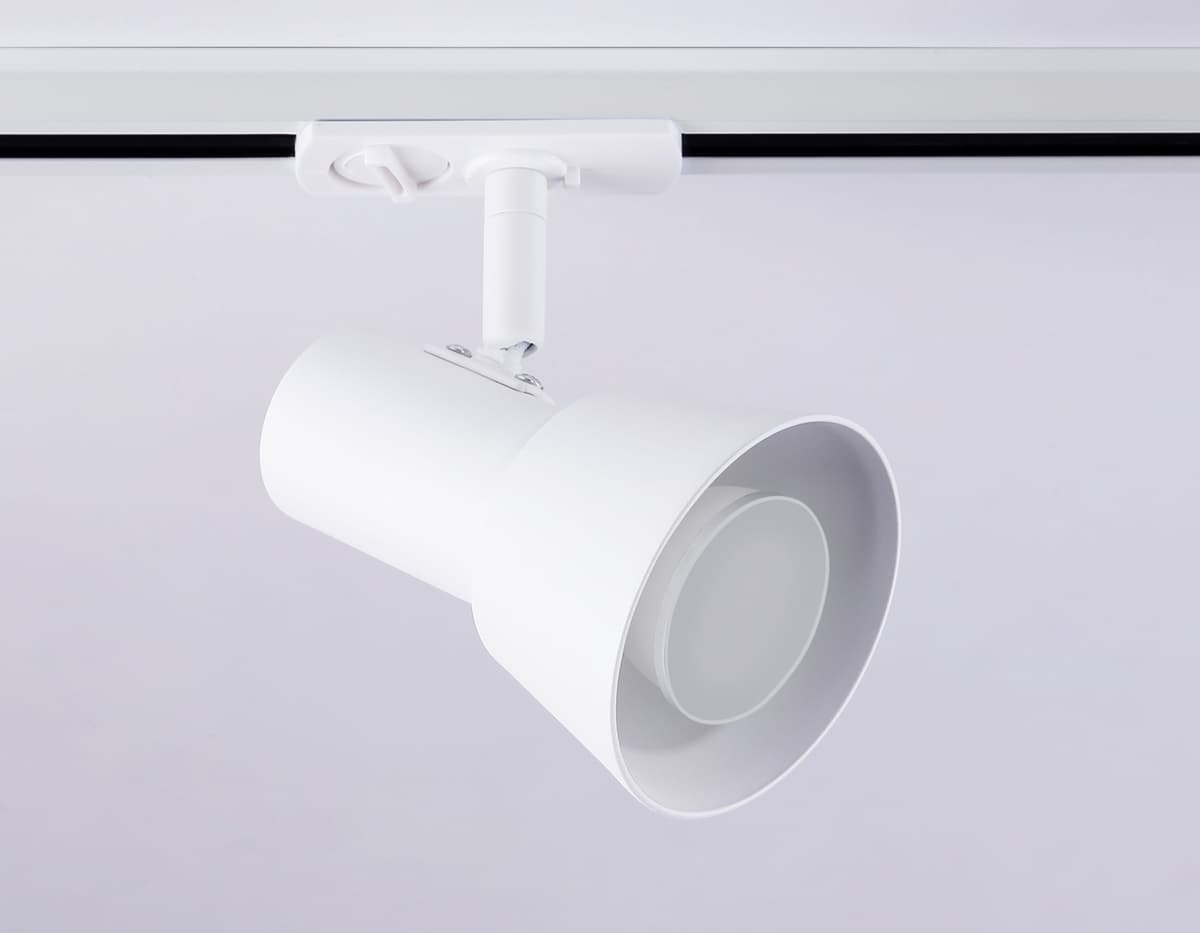 Трековый светильник со сменной лампой GU10 GL5150 WH белый GU10 max 12W Ambrella Light 8