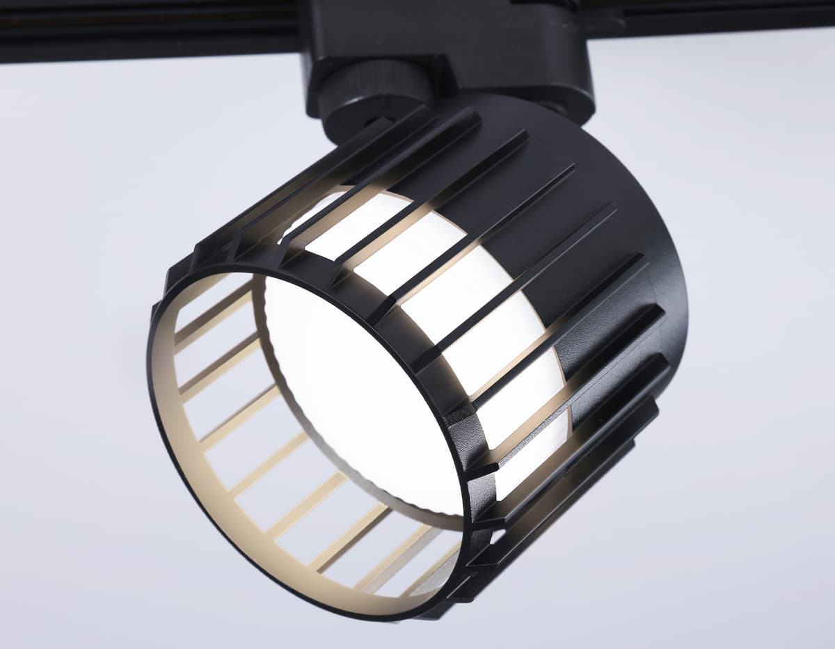 Трековый однофазный светильник со сменной лампой GL5349 BK черный GX53 D100*80 Ambrella Light 8