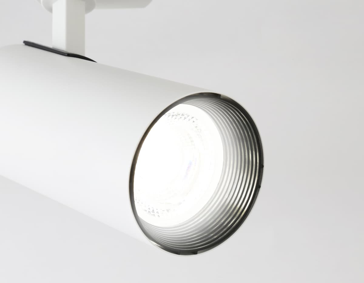 Трековый светодиодный светильник GL5822 WH белый LED 24W 4200K 24° Ambrella Light 8