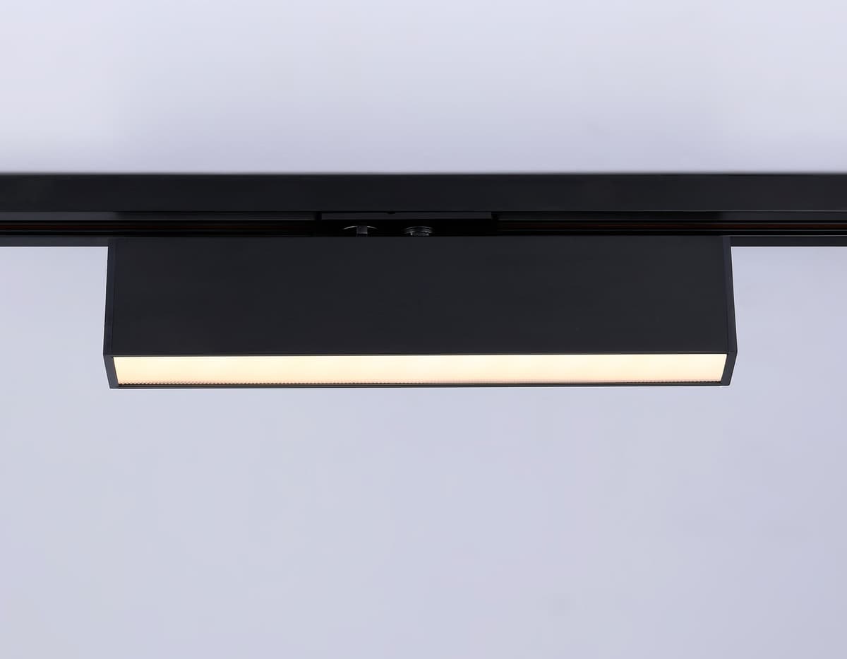 Трековый однофазный светодиодный светильник GL6765 BK черный LED 12W 3000K 300*22*48 Ambrella Light 13