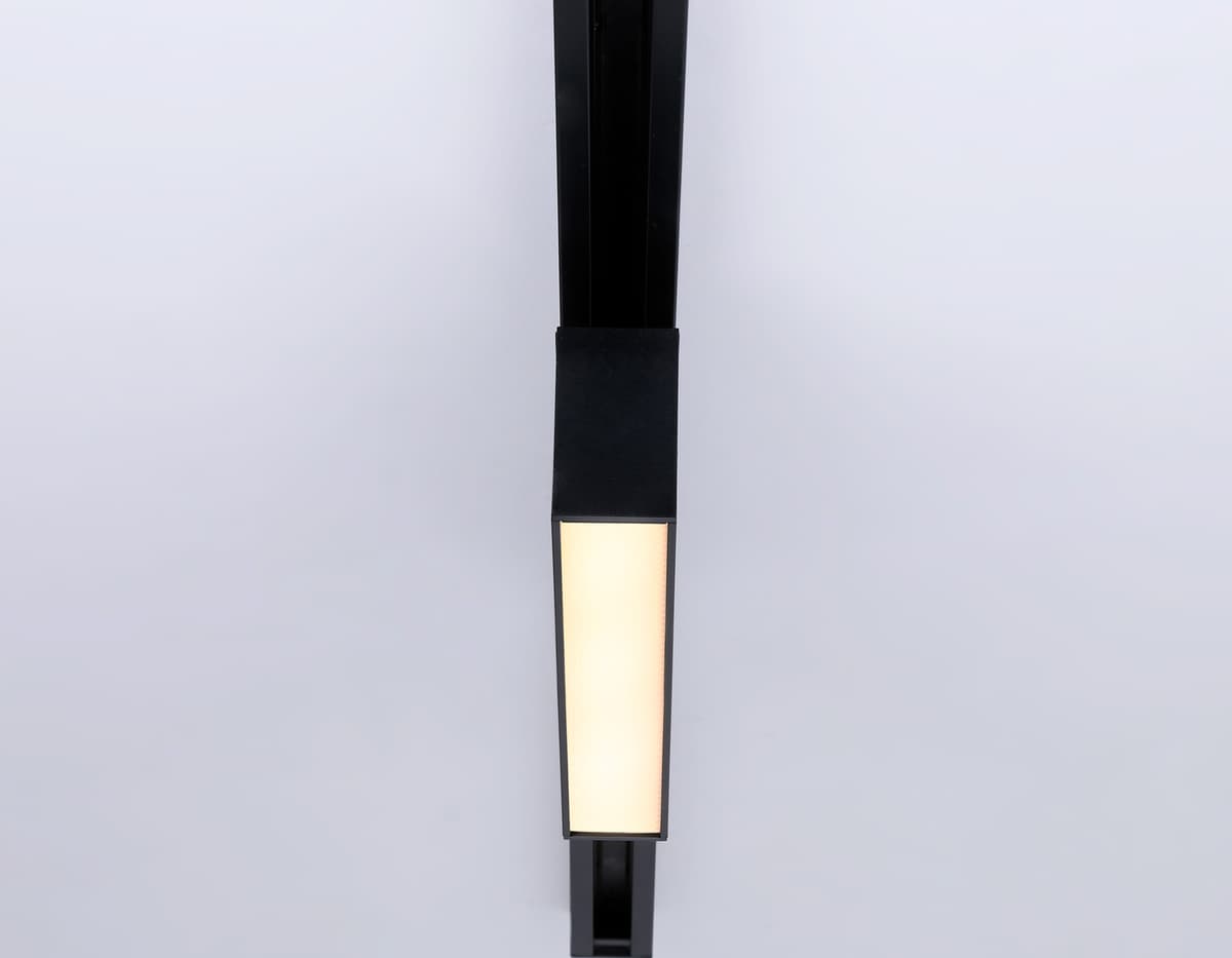 Трековый однофазный светодиодный светильник GL6765 BK черный LED 12W 3000K 300*22*48 Ambrella Light 14