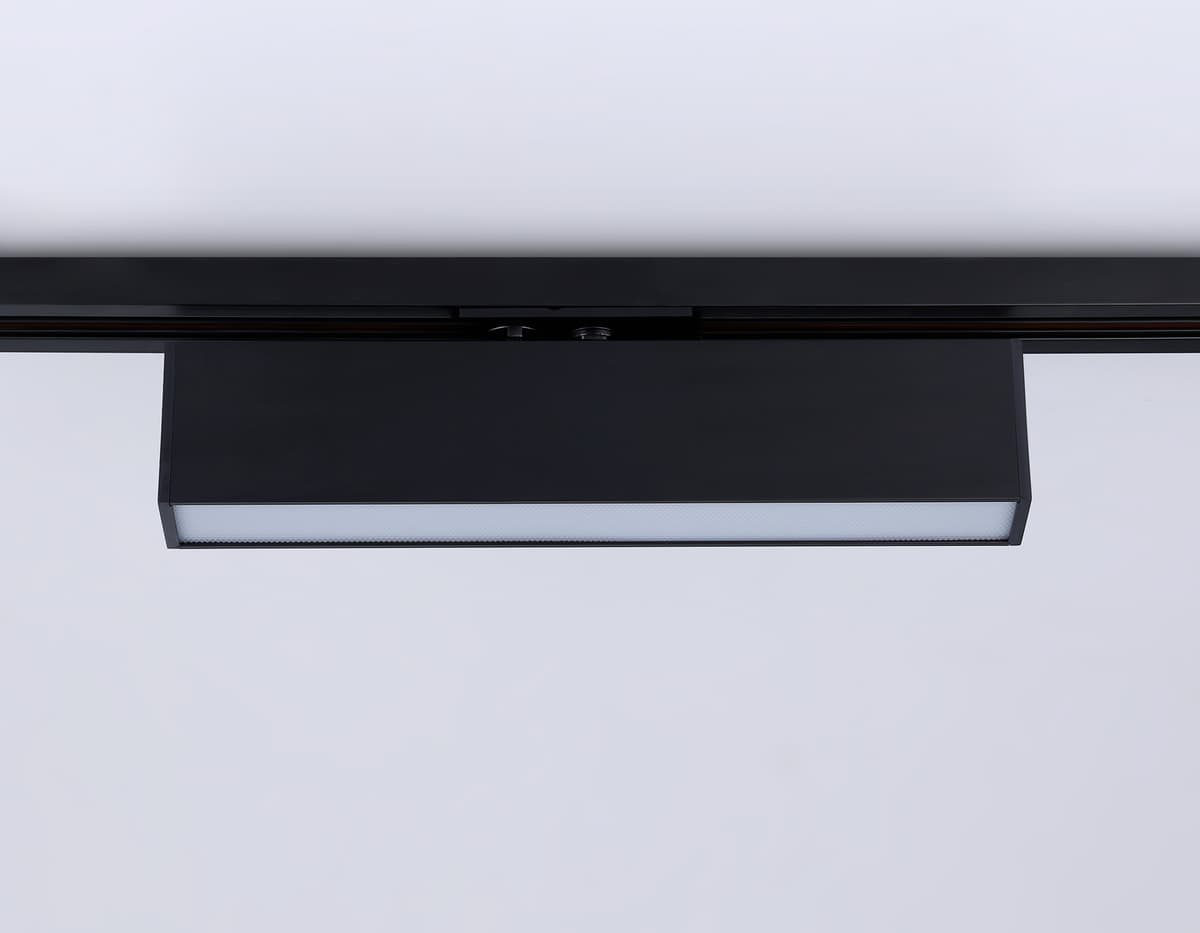 Трековый однофазный светодиодный светильник GL6765 BK черный LED 12W 3000K 300*22*48 Ambrella Light 15