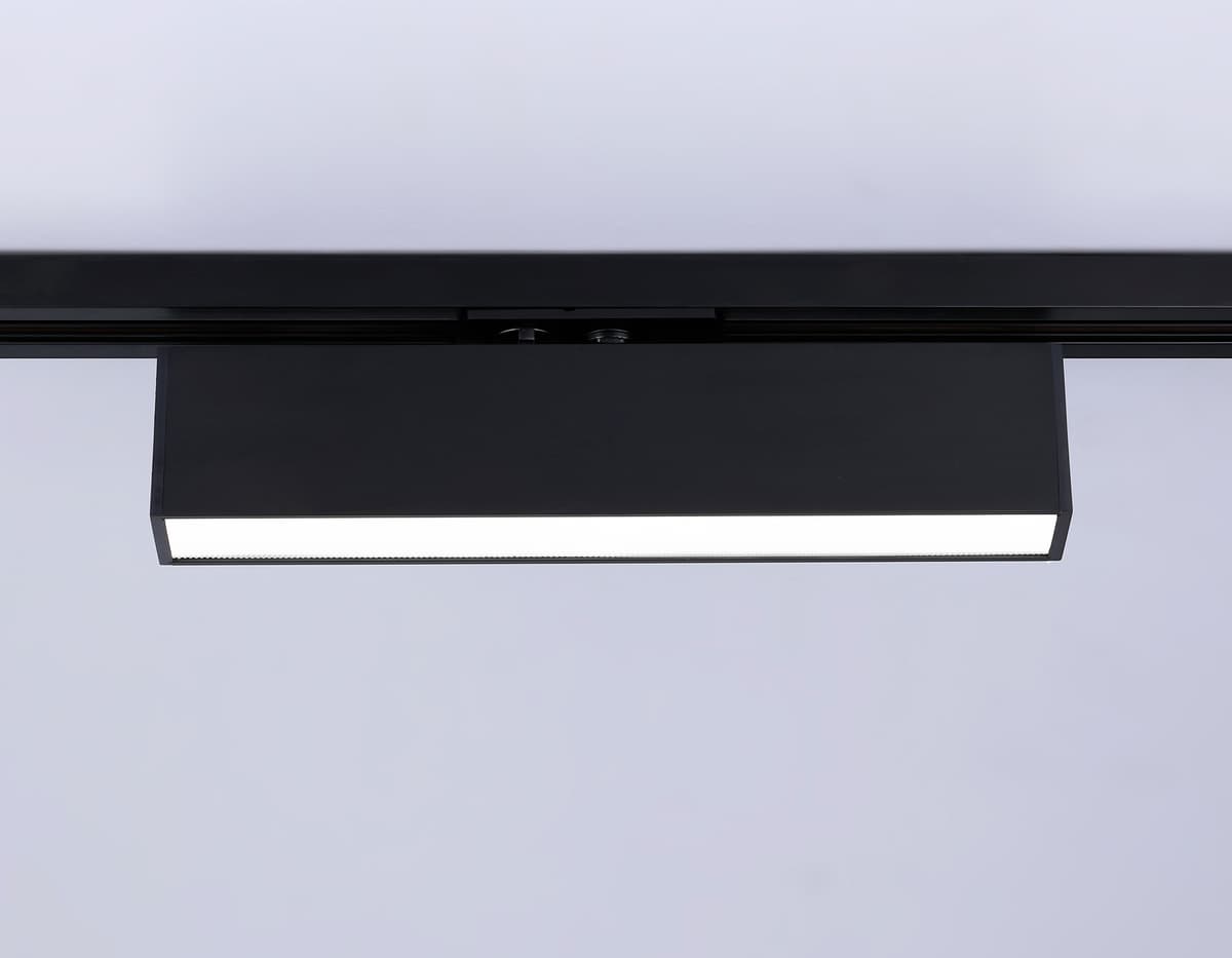 Трековый однофазный светодиодный светильник GL6767 BK черный LED 12W 4200K 300*22*48 Ambrella Light 13