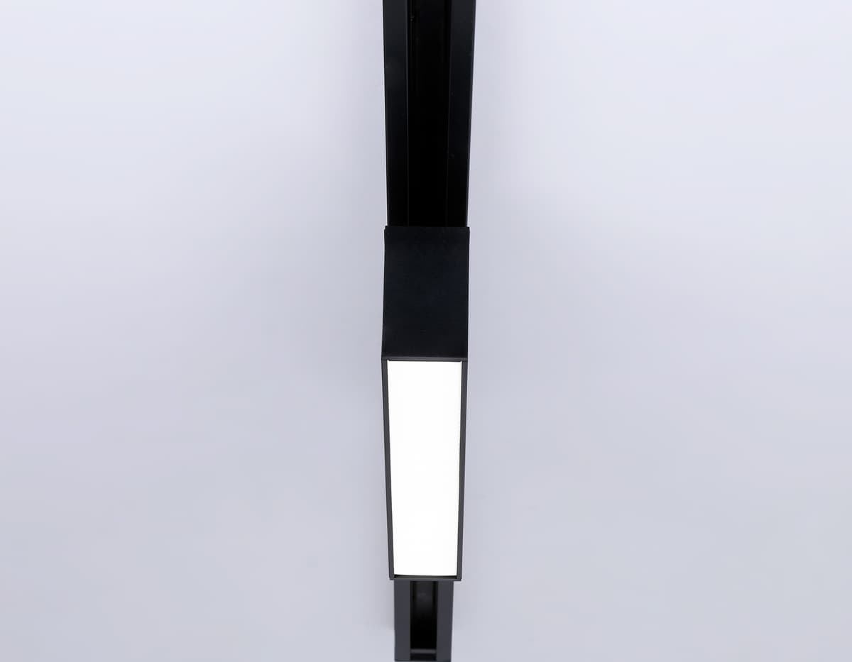 Трековый однофазный светодиодный светильник GL6767 BK черный LED 12W 4200K 300*22*48 Ambrella Light 14