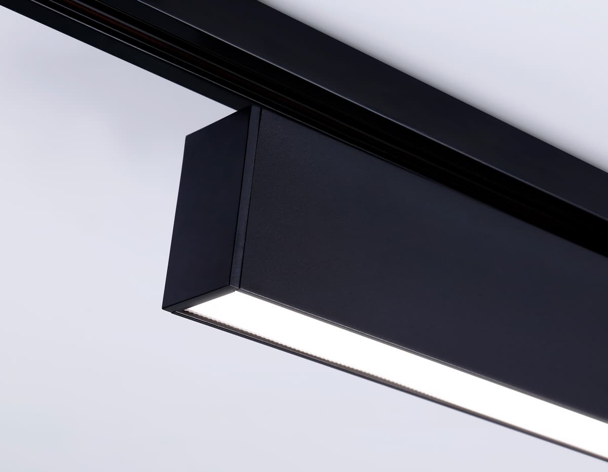 Трековый однофазный светодиодный светильник GL6777 BK черный LED 24W 4200K 600*22*48 Ambrella Light 12