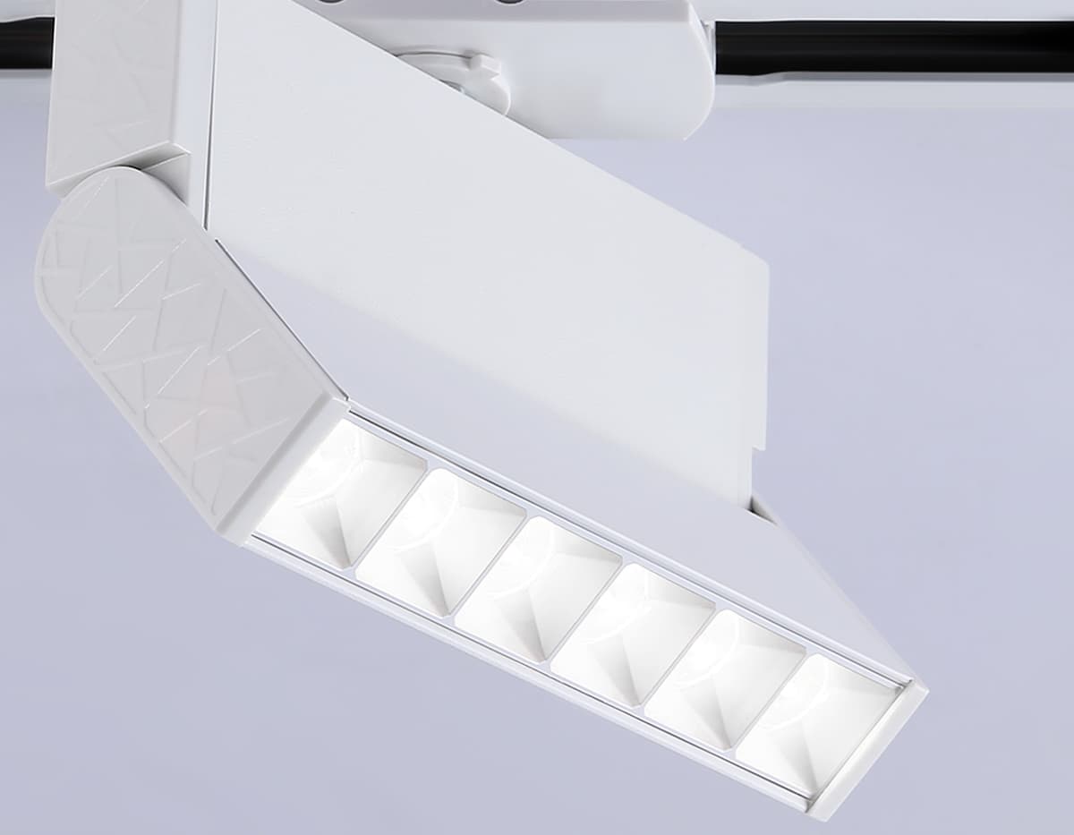Трековый однофазный светодиодный светильник GL6812 WH белый LED 6W 4200K 24° 115*22*87 Ambrella Light 12