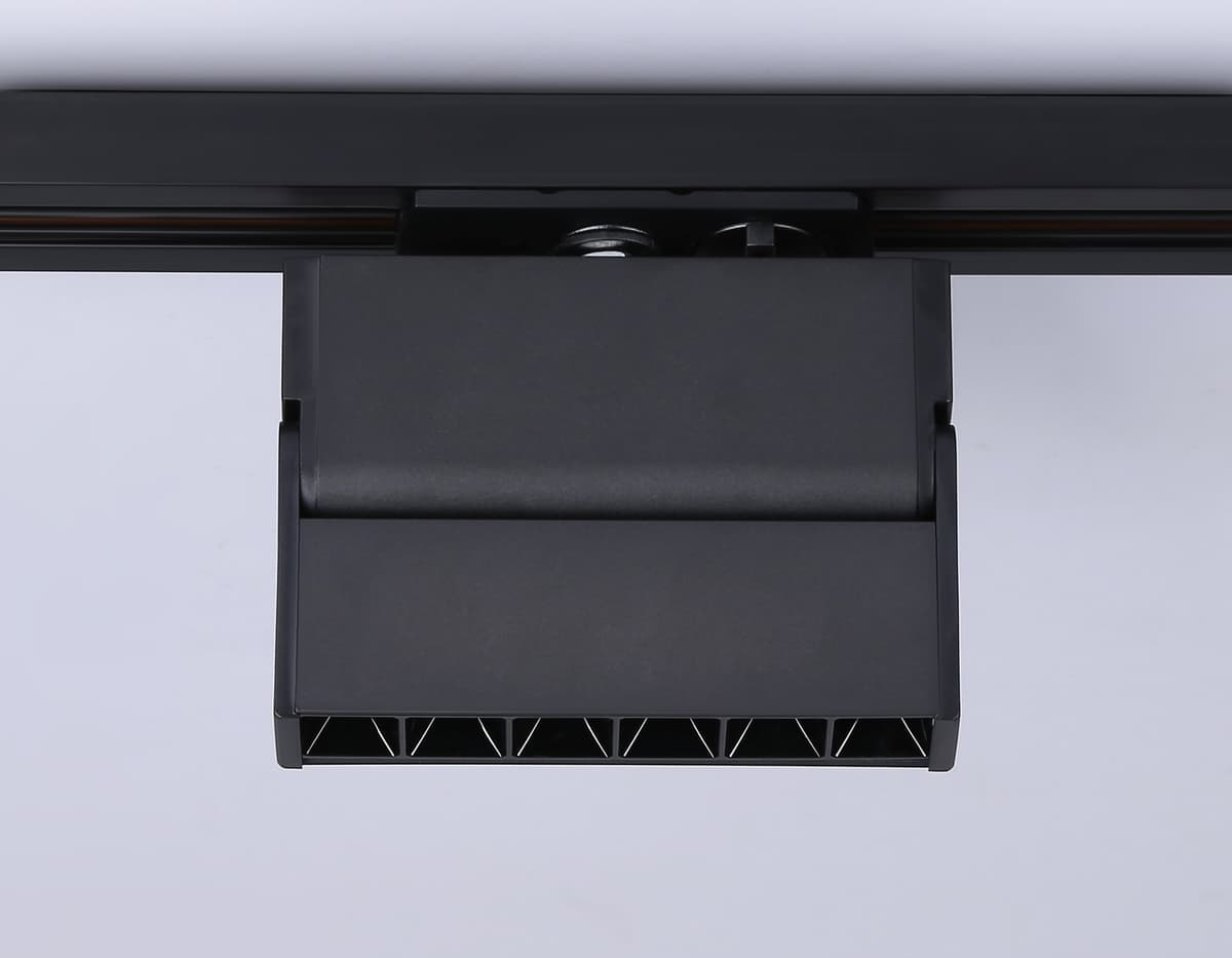 Трековый однофазный светодиодный светильник GL6813 BK черный LED 6W 3000K 24° 115*22*87 Ambrella Light 17