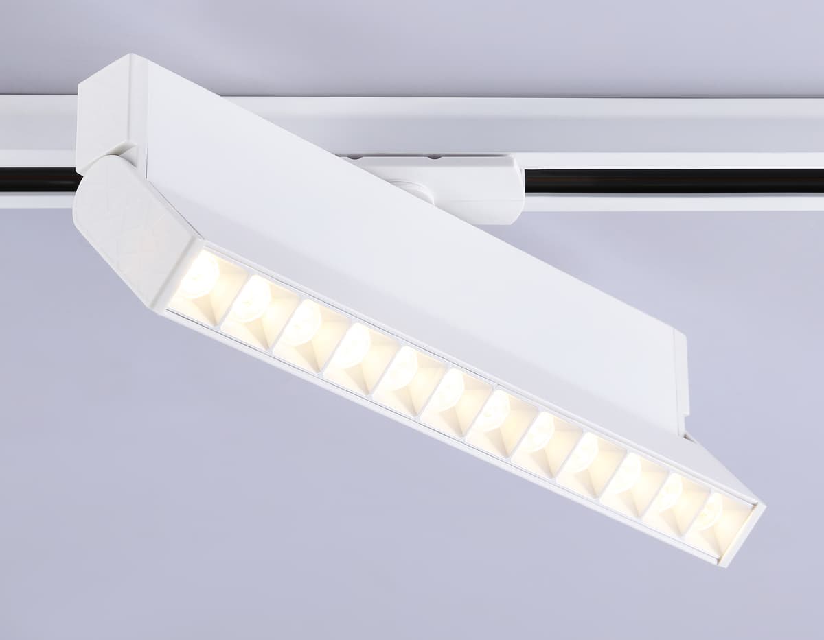 Трековый однофазный светодиодный светильник GL6815 WH белый LED 12W 3000K 24° 230*22*87 Ambrella Light 13