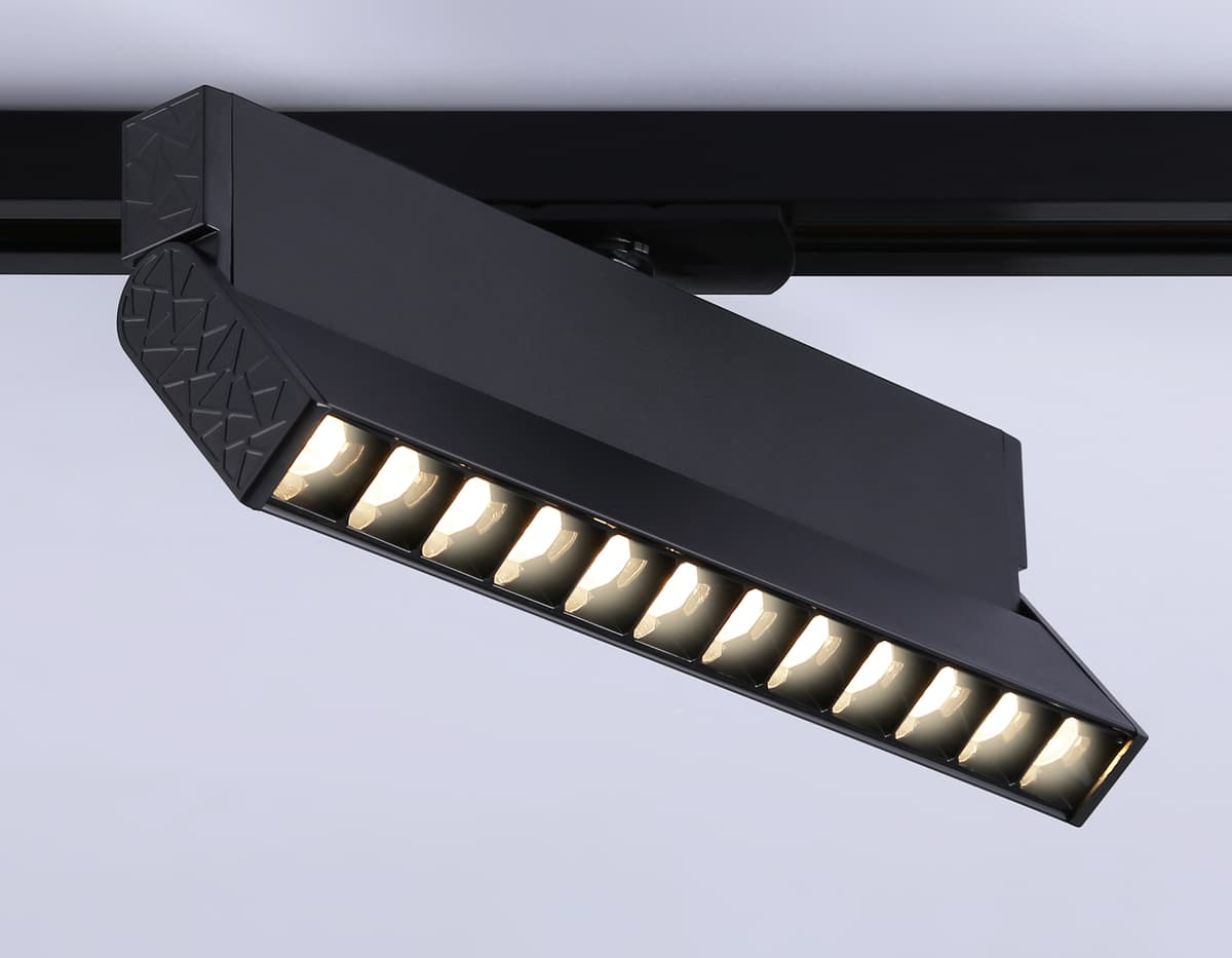 Трековый однофазный светодиодный светильник GL6817 BK черный LED 12W 3000K 24° 230*22*87 Ambrella Light 13