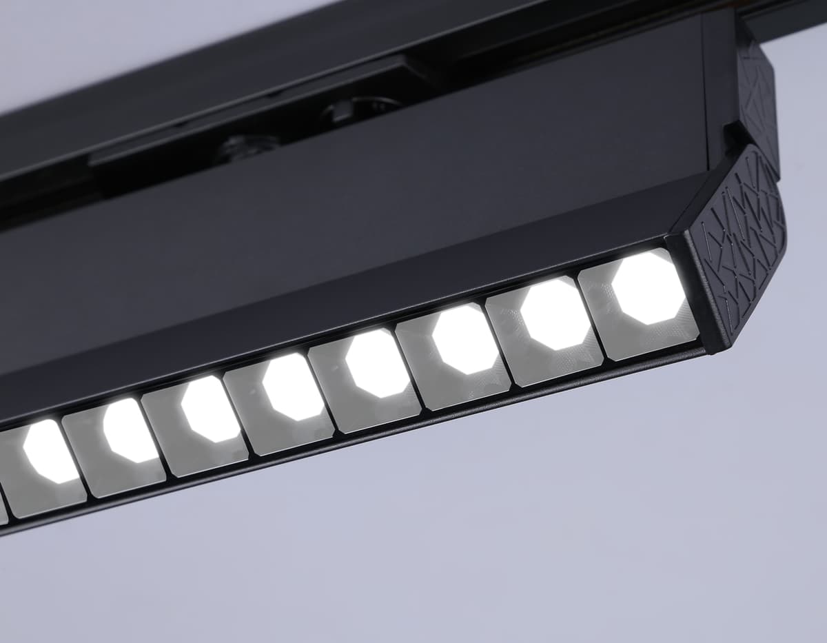Трековый однофазный светодиодный светильник GL6819 BK черный LED 12W 4200K 24° 230*22*87 Ambrella Light 12