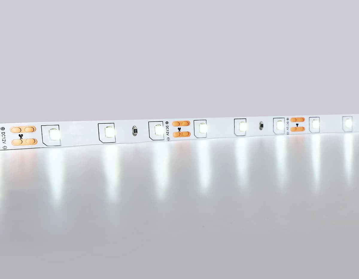 Светодиодная лента Ambrella Light GS1003 2835 60Led /4.8W m/ 12V IP20 6500K 5m/ кратность резки 50mm GS1003 2835 60Led/ 4.8W m/ 12V IP20 6500K/ 5000*8*1.2mm (2 конт.) Ambrella Light 11