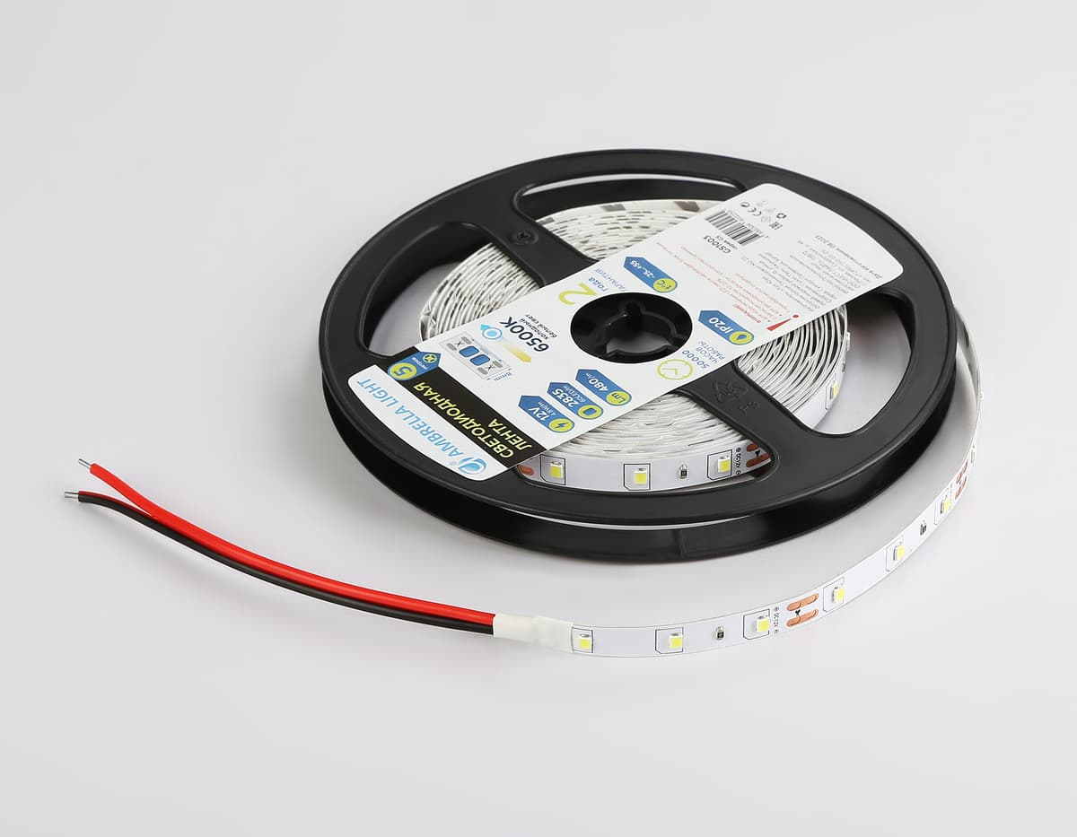 Светодиодная лента Ambrella Light GS1003 2835 60Led /4.8W m/ 12V IP20 6500K 5m/ кратность резки 50mm GS1003 2835 60Led/ 4.8W m/ 12V IP20 6500K/ 5000*8*1.2mm (2 конт.) Ambrella Light 16