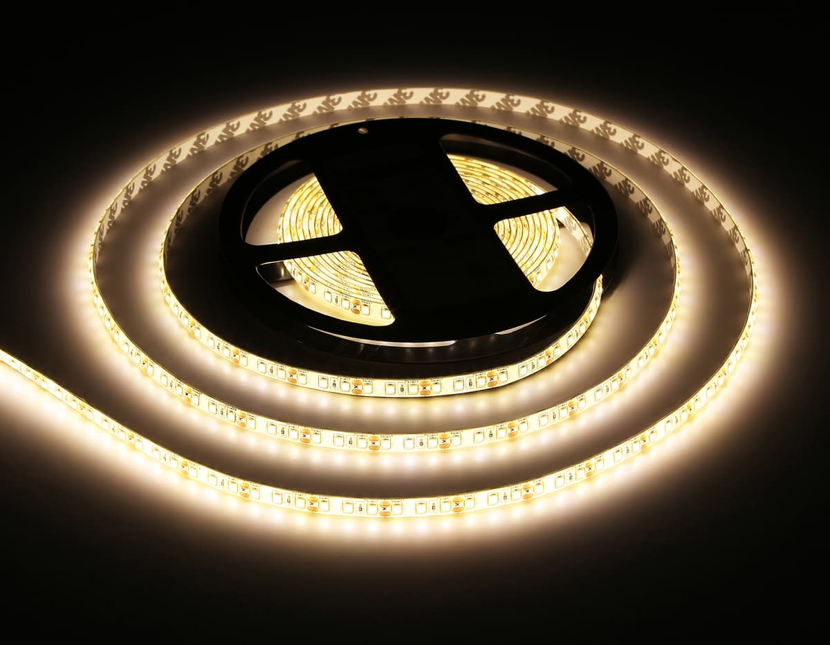 Светодиодная лента Ambrella Light GS1201 2835 120Led /9.6W m/ 12V IP65 3000K 5m/кратность резки 25mm GS1201 2835 120Led/ 9.6W m/ 12V IP65 3000K/ 5000*8*2.27mm (2 конт.) Ambrella Light 17