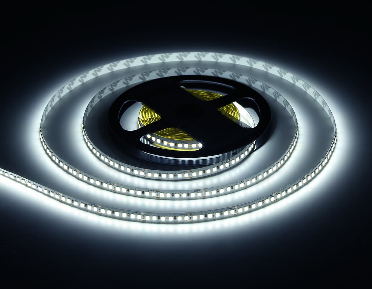 Светодиодная лента Ambrella Light GS1303 2835 180Led /14.4W m/12V IP20 6500K 5m/кратность резки 33mm GS1303 2835 180Led/ 14.4W m/ 12V IP20 6500K/ 5000*8*1.2mm (2 конт.) Ambrella Light 17