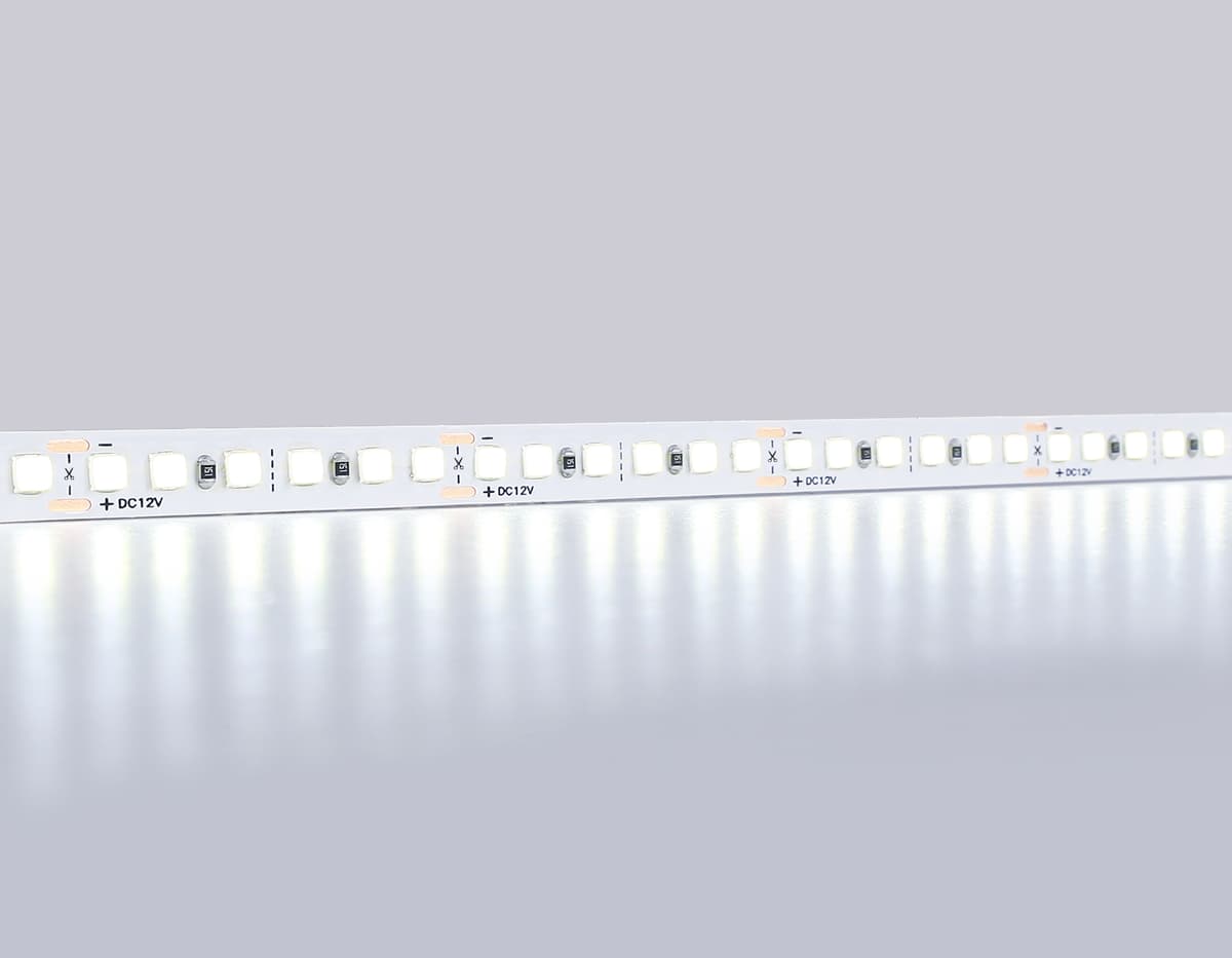 Светодиодная лента Ambrella Light GS1313 2835 180Led /14.4W m/12V IP20 6500K 5m/кратность резки 33mm GS1313 2835 180Led/ 14.4W m/ 12V IP20 6500K/ 5000*10*1.2mm (2 конт.) Ambrella Light 7