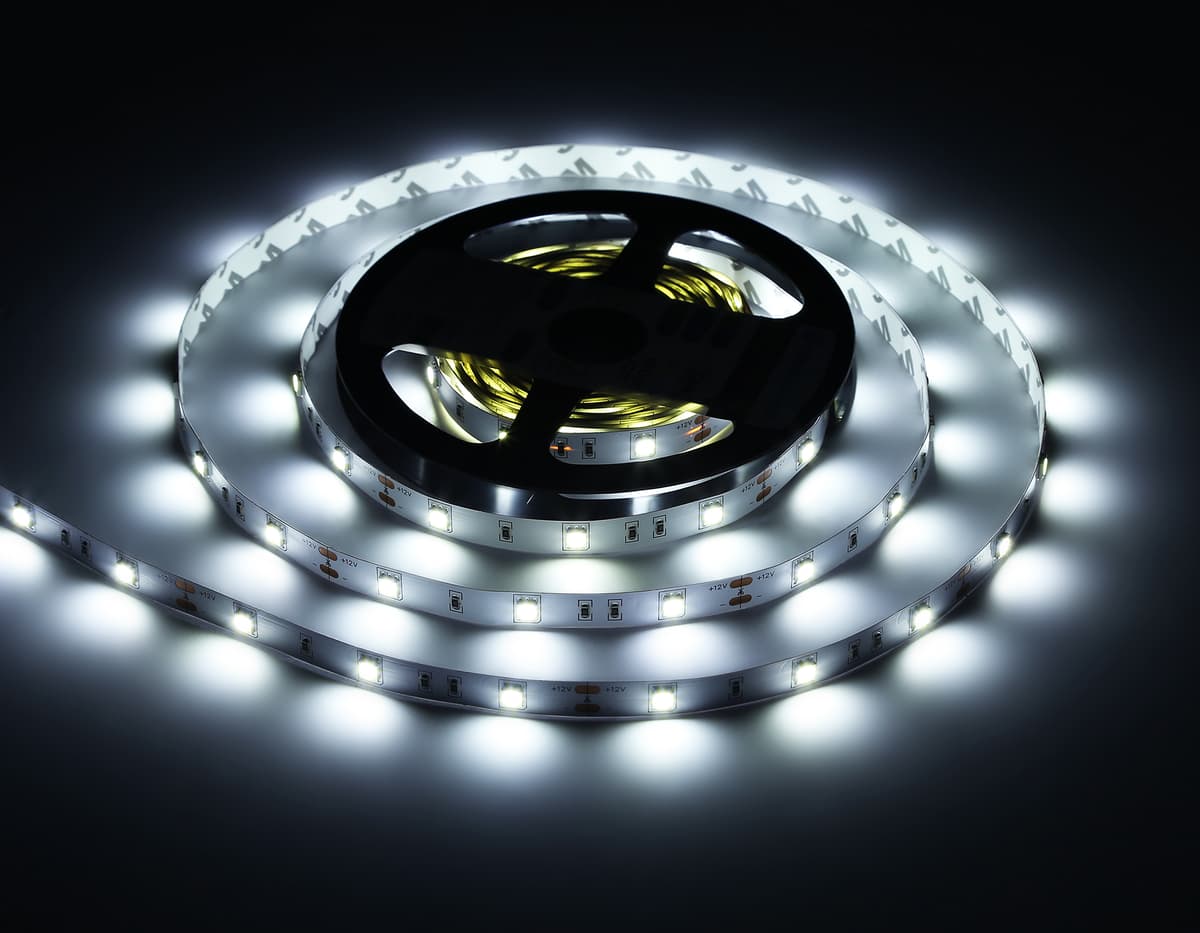 Светодиодная лента Ambrella Light GS1803 5050 30Led /7.2W m/ 12V IP20 6500K 5m GS1803 5050 30Led/ 7.2W m/ 12V IP20 6500K/ 5000*10*1.87mm (2 конт.) Ambrella Light 17