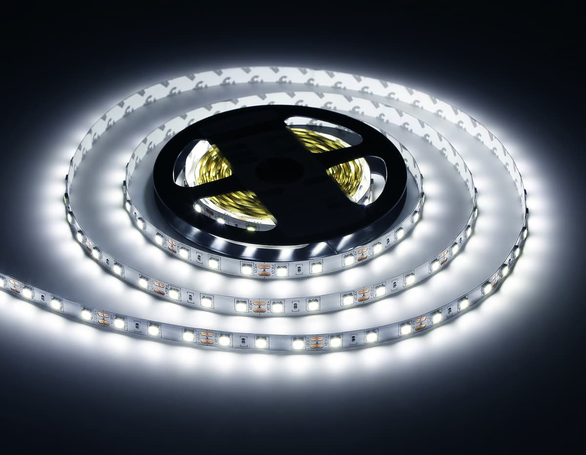 Светодиодная лента Ambrella Light GS2003 5050 60Led /14.4W m/ 12V IP20 6500K 5m GS2003 5050 60Led/ 14.4W m/ 12V IP20 6500K/ 5000*10*1.87mm (2 конт.) Ambrella Light 17