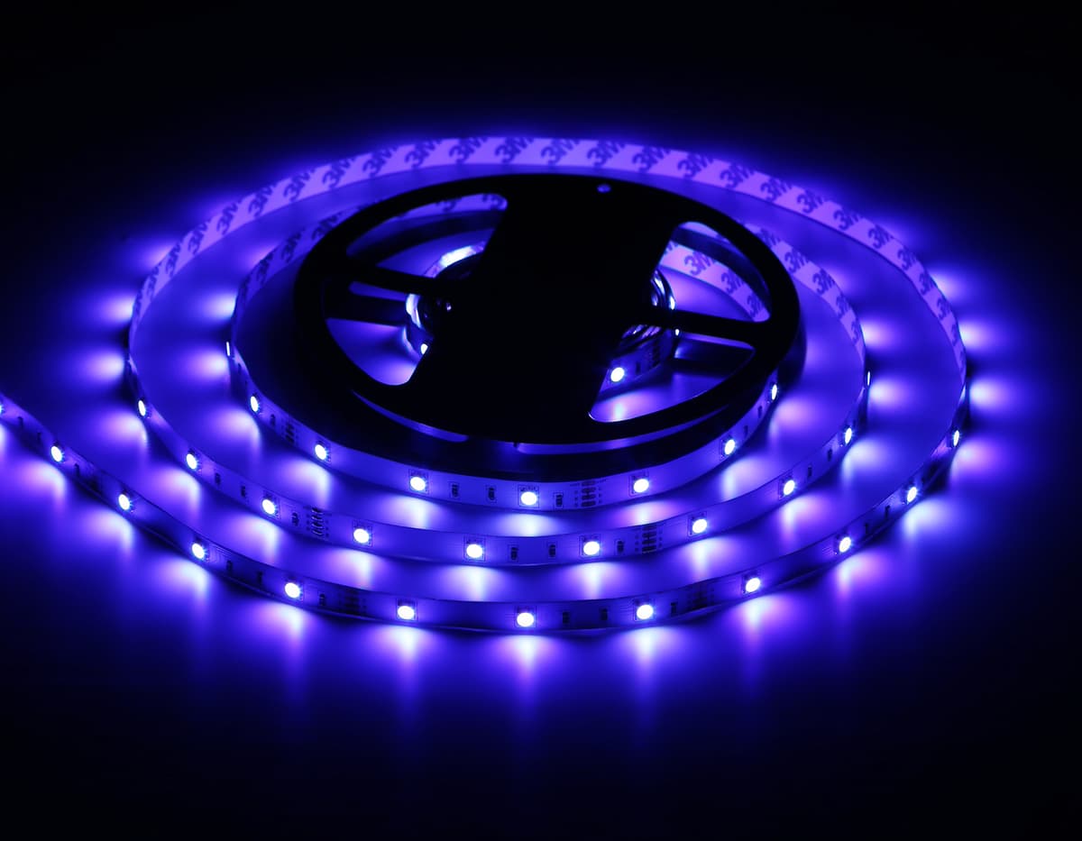 Комплект светодиодной ленты RGB Ambrella Light GS2401 5050 30Led /7.2W m/ 12V IP20 RGB 5m GS2401 5050 30Led/ 7.2W m/ 12V IP20 RGB/ 5000*10*1.87mm (4 конт.) комплект Ambrella Light 23