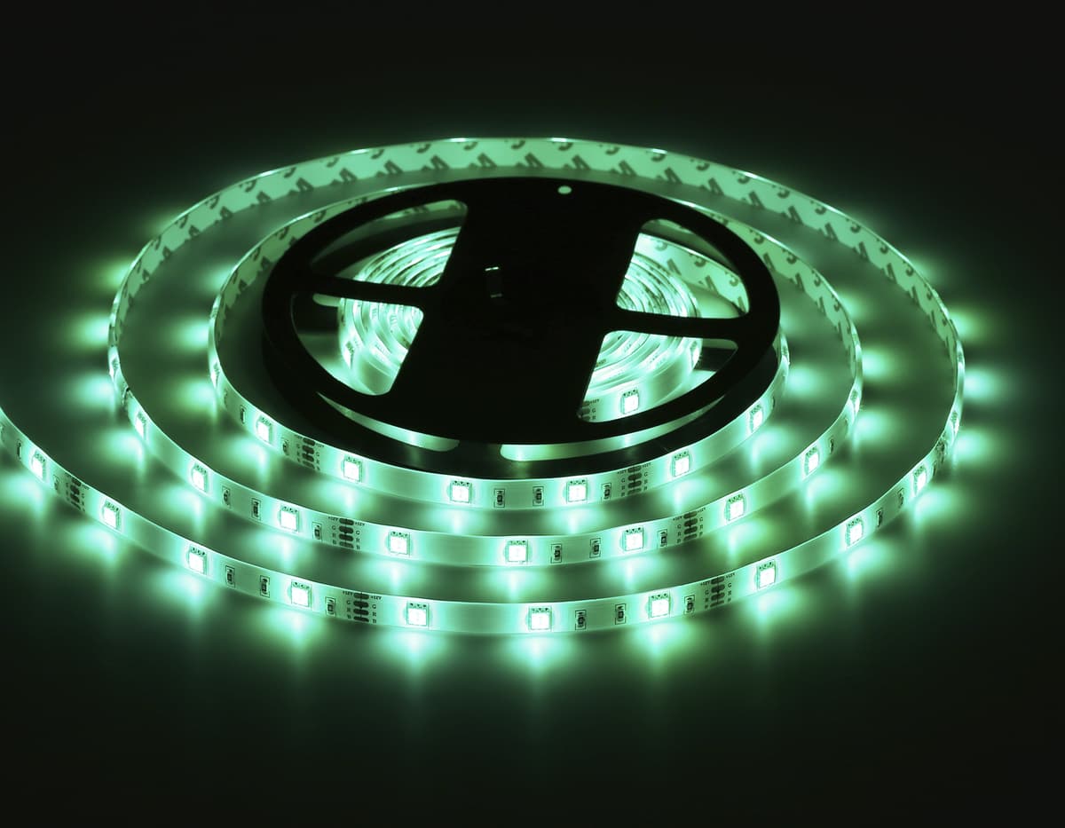 Комплект светодиодной ленты RGB Ambrella Light GS2501 5050 30Led /7.2W m/ 12V IP65 RGB 5m GS2501 5050 30Led/ 7.2W m/ 12V IP65 RGB/ 5000*10*2.87mm (4 конт.) комплект Ambrella Light 18