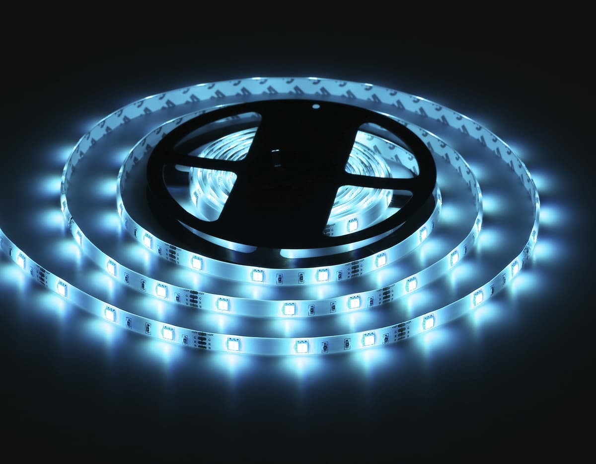 Комплект светодиодной ленты RGB Ambrella Light GS2501 5050 30Led /7.2W m/ 12V IP65 RGB 5m GS2501 5050 30Led/ 7.2W m/ 12V IP65 RGB/ 5000*10*2.87mm (4 конт.) комплект Ambrella Light 19