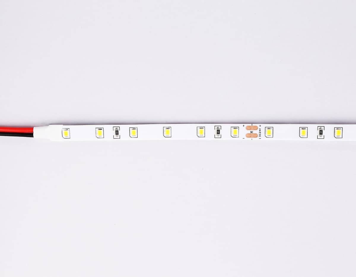 Светодиодная лента Ambrella Light GS3003 2835 60Led /6W m/ 24V IP20 6500K 5m GS3003 2835 60Led/ 6W m/ 24V IP20 6500K/ 5000*8*1.2mm (2 конт.) Ambrella Light 12