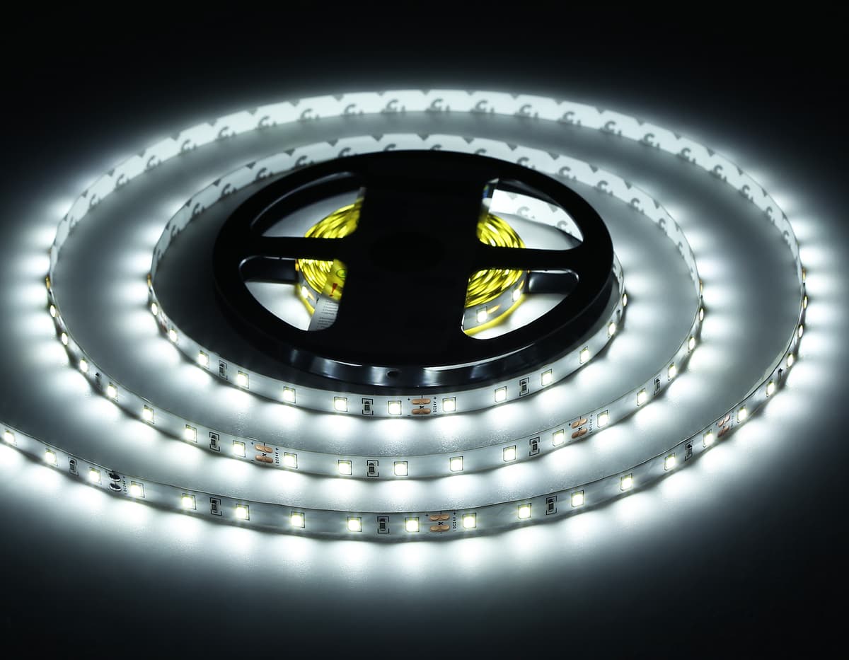 Светодиодная лента Ambrella Light GS3003 2835 60Led /6W m/ 24V IP20 6500K 5m GS3003 2835 60Led/ 6W m/ 24V IP20 6500K/ 5000*8*1.2mm (2 конт.) Ambrella Light 17