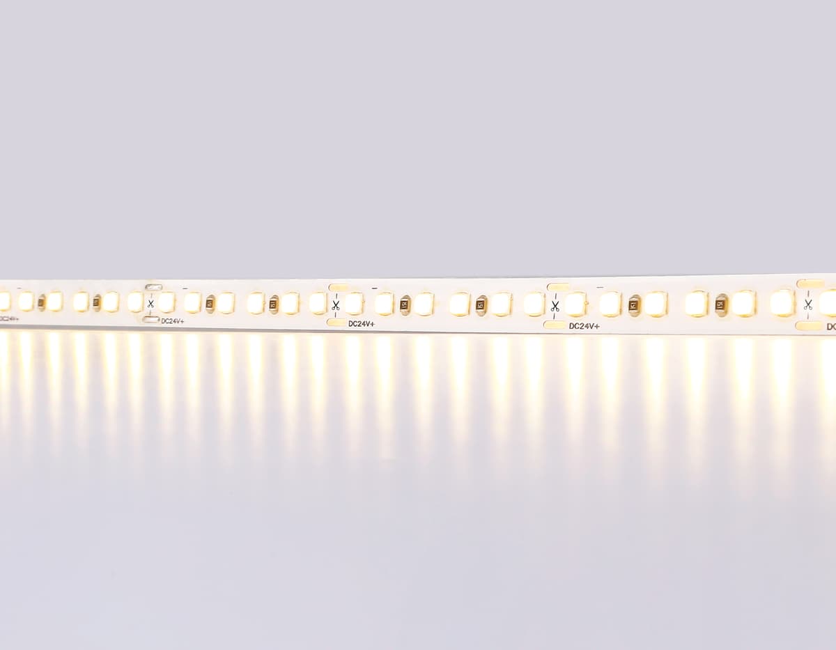 Светодиодная лента Ambrella Light GS3201 2835 180Led /14.4W m/ 24V IP20 3000K 5m GS3201 2835 180Led/ 14.4W m/ 24V IP20 3000K/ 5000*8*1.2mm (2 конт.) Ambrella Light 11