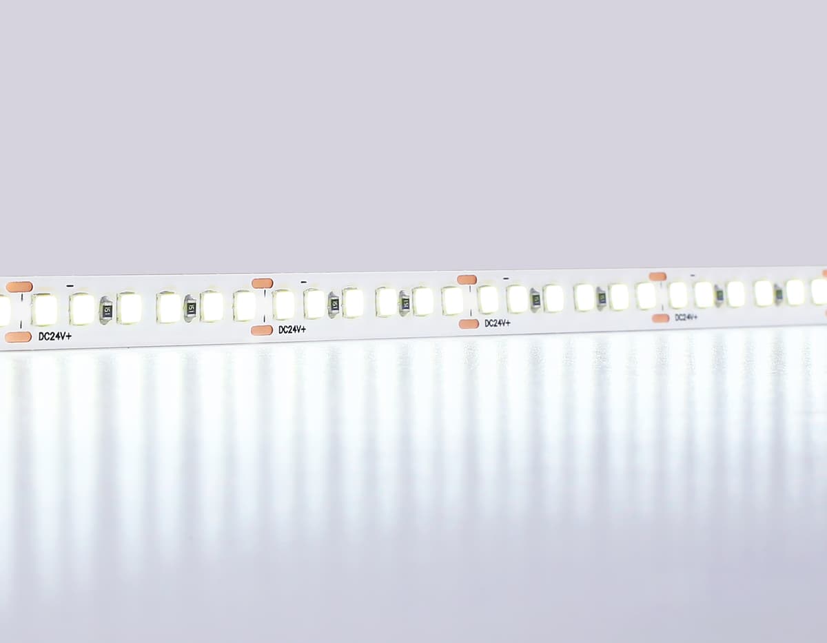 Светодиодная лента Ambrella Light GS3213 2835 180Led /14.4W m/ 24V IP20 6500K 5m GS3213 2835 180Led/ 14.4W m/ 24V IP20 6500K/ 5000*10*1.2mm (2 конт.) Ambrella Light 7