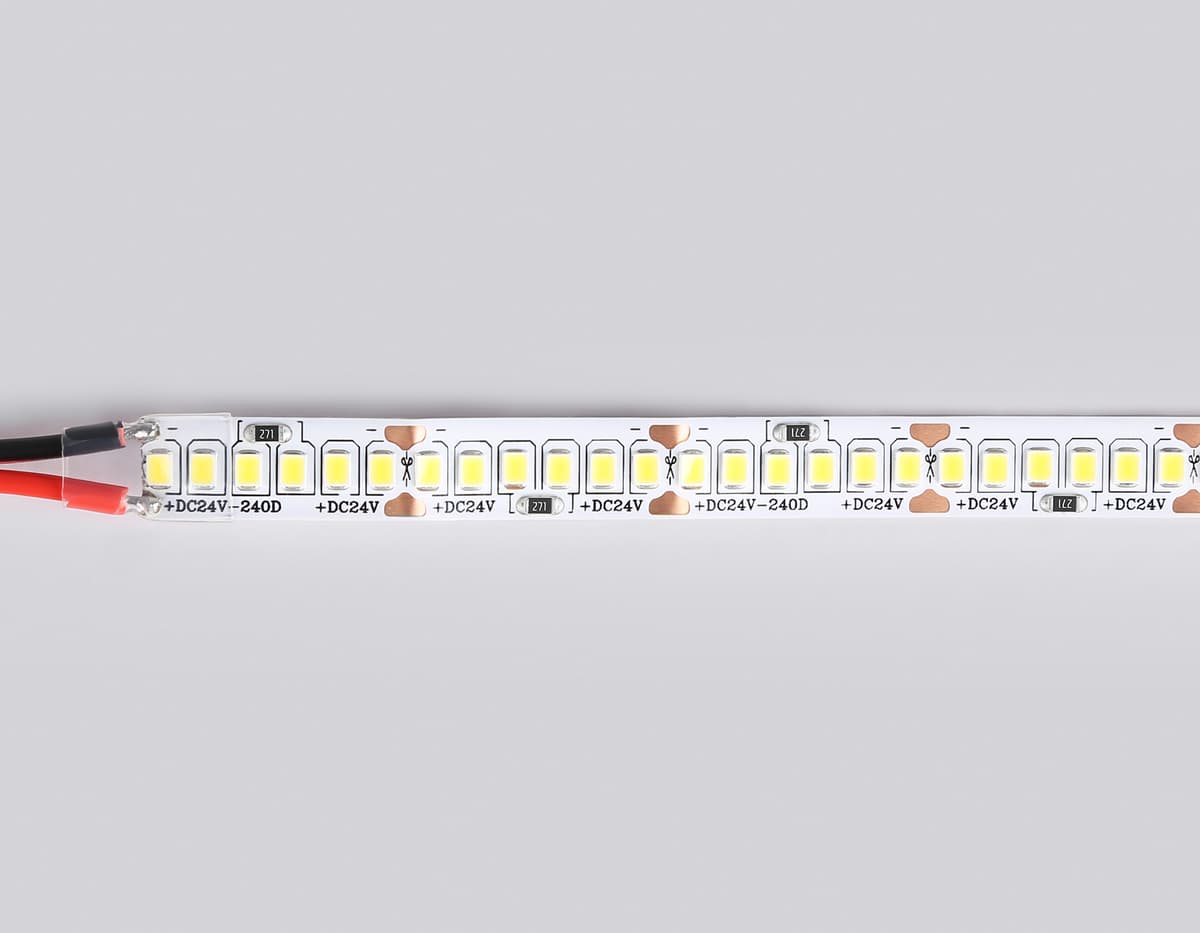 Светодиодная лента Ambrella Light GS3502 2835 240Led /22W m/ 24V IP20 4500K 5m GS3502 2835 240Led /22W m/ 24V IP20 4500K/ 5000*10*1.2mm (2 конт.) Ambrella Light 13
