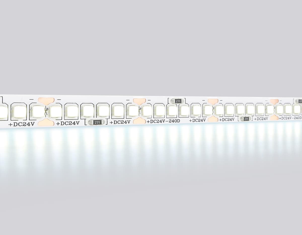 Светодиодная лента Ambrella Light GS3503 2835 240Led /22W m/ 24V IP20 6500K 5m GS3503 2835 240Led /22W m/ 24V IP20 6500K/ 5000*10*1.2mm (2 конт.) Ambrella Light 11