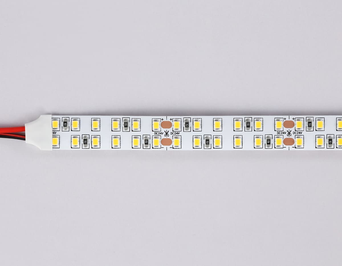 Светодиодная лента двухрядная Ambrella Light GS3701 2835 240Led /24W m/ 24V IP20 3000K 5m GS3701 2835 240Led /24W m/ 24V IP20 3000K/ 5000*14*1.2mm (2 конт.) Ambrella Light 13