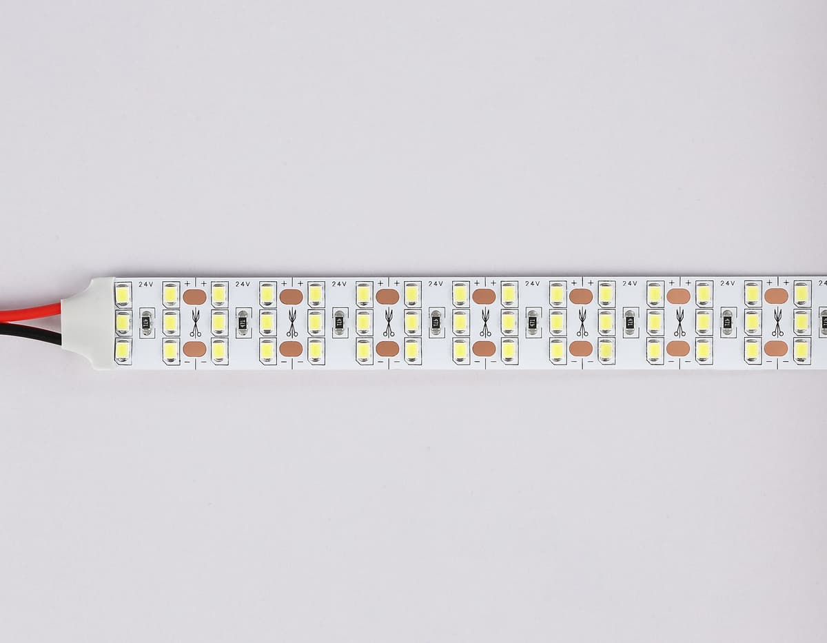Светодиодная лента трехрядная Ambrella Light GS3903 2835 324Led /26W m/ 24V IP20 6500K 5m GS3903 2835 324Led/ 26W m/ 24V IP20 6500K/ 5000*18*1.2mm (2 конт.) Ambrella Light 13