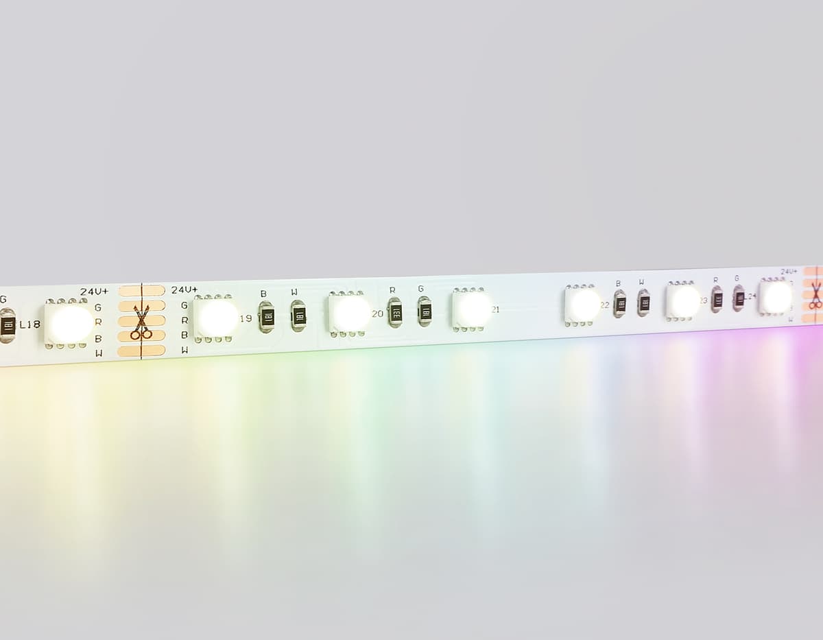 Светодиодная лента RGB с дневным белым светом GS4402 5050 60Led /10W m/ 24V IP20 RGBW+4500K 5m GS4402 5050 60Led /10W m/ 24V IP20 RGBW+4500K/ 5000*10*1.87mm (5 конт.) Ambrella Light 18
