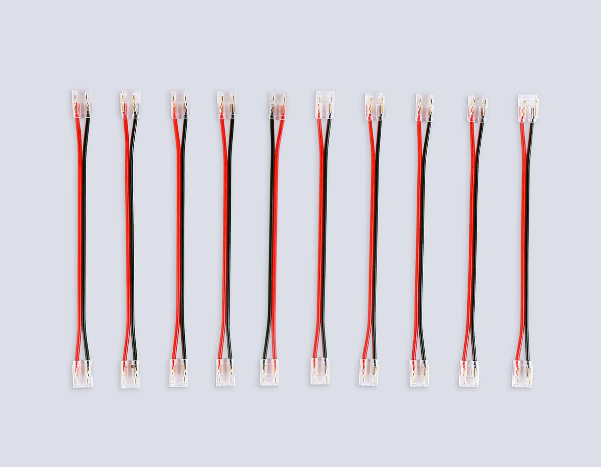 Соединитель гибкий двухсторонний COB 12/24V для лент 8/10mm GS7895 (2 конт.) (10шт. в комплекте) GS7895 Соединитель гибкий двухсторонний COB 12/24V для лент 8/10mm (2 конт.) (10шт) Ambrella Light 5