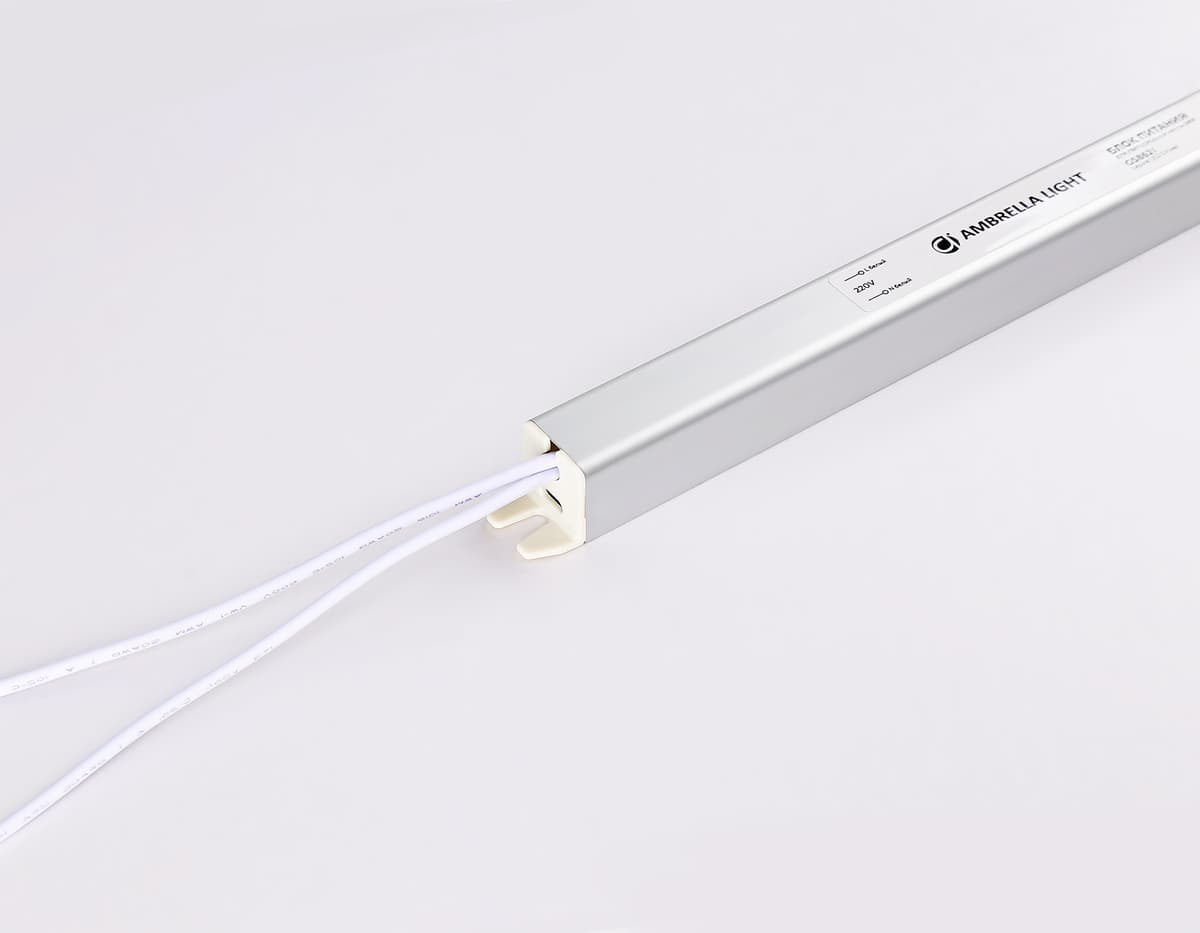 Блок питания ультратонкий для светодиодной ленты 24V 100W 4.2A IP20 185-260V 312*18*18 GS8627 GS8627 блок питания 24V 100W 4.2A IP20 185-260V 312*18*18 Ambrella Light 5