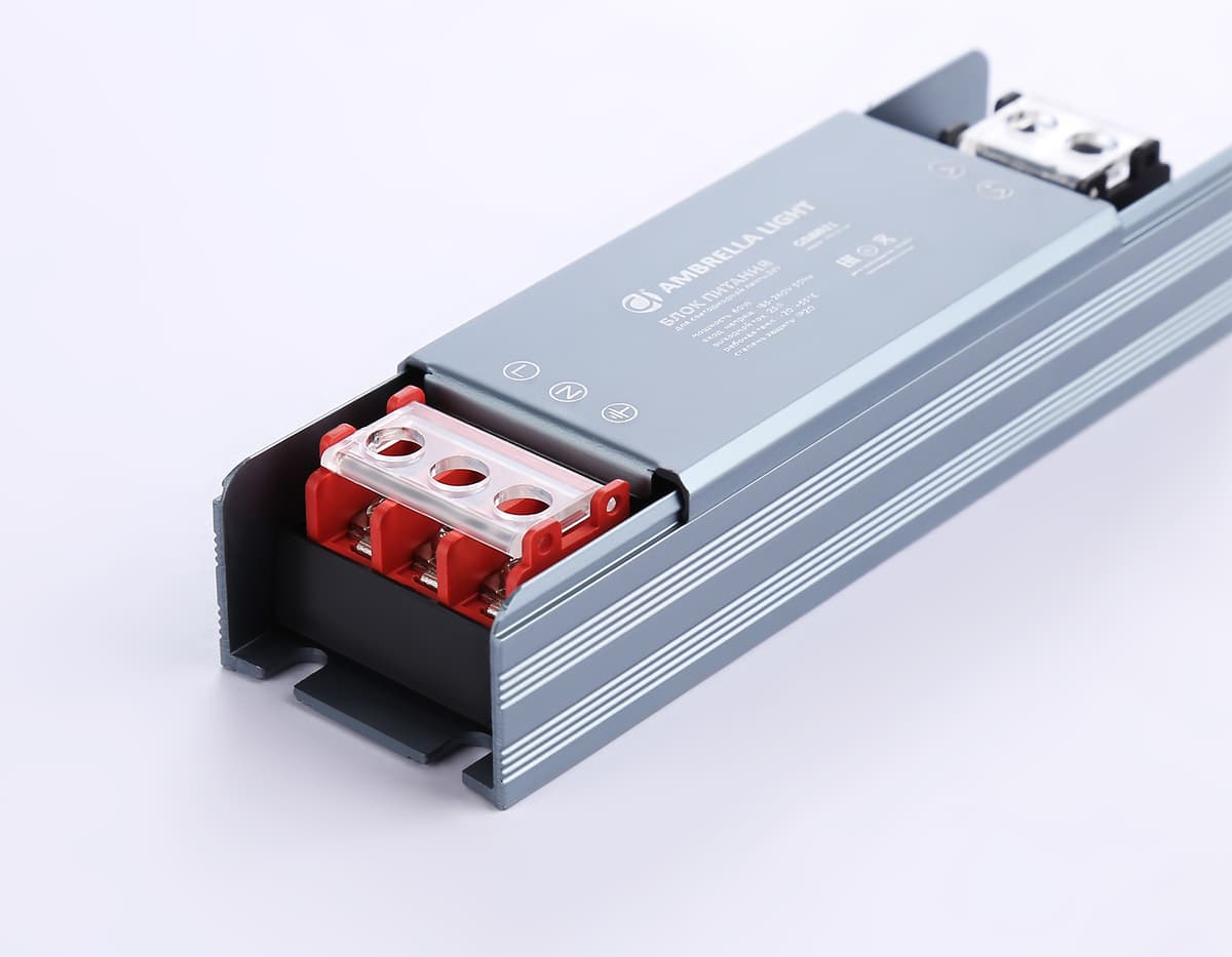 Блок питания для светодиодной ленты 24V 60W 2.5A IP20 185-260V 115*35*22 GS8821 GS8821 блок питания 24V 60W 2.5A IP20 185-260V 115*35*22 Ambrella Light 5