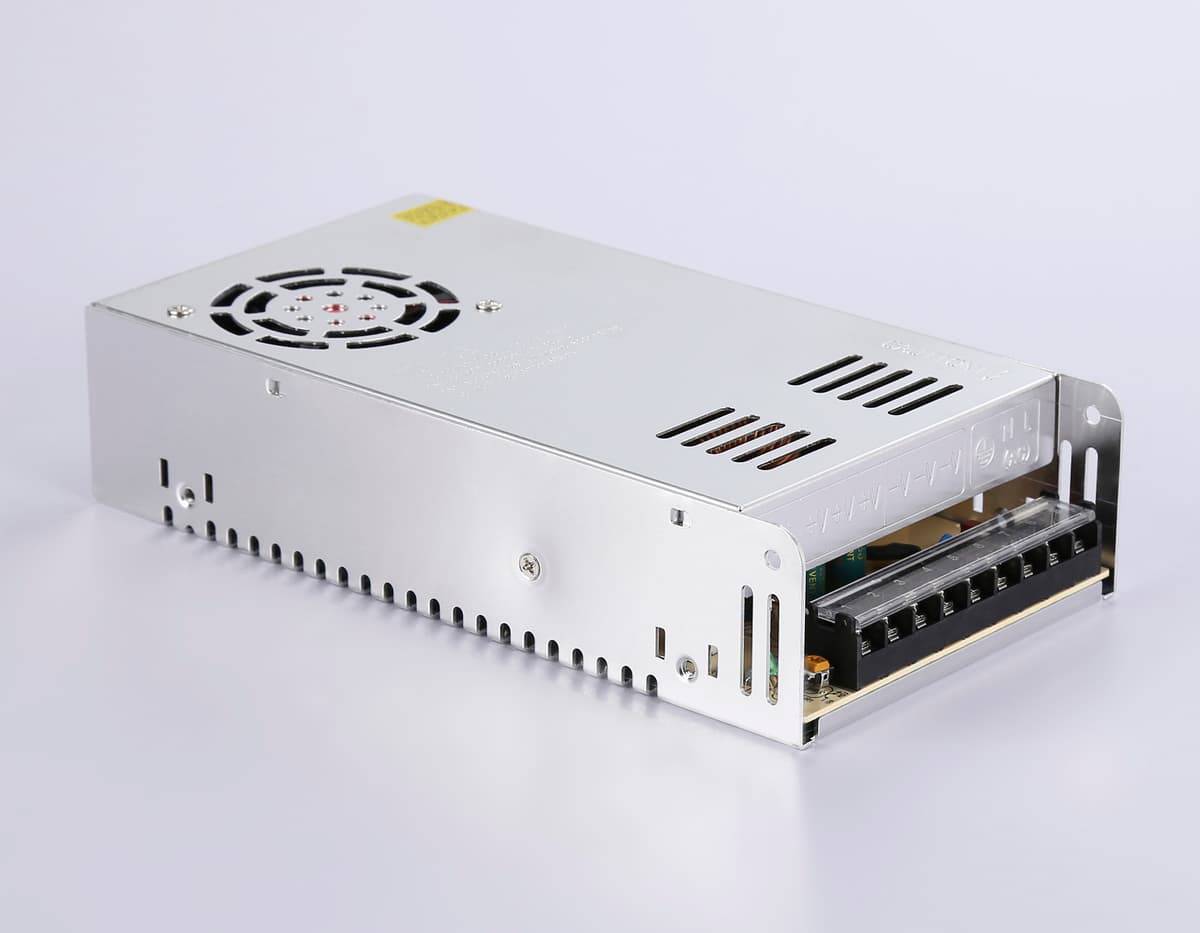 Блок питания для светодиодной ленты 24V 400W 16.7A IP20 90-260V 215*115*50 GS9652 GS9652 блок питания 24V 400W 16.7A IP20 90-260V 215*115*50 Ambrella Light 9