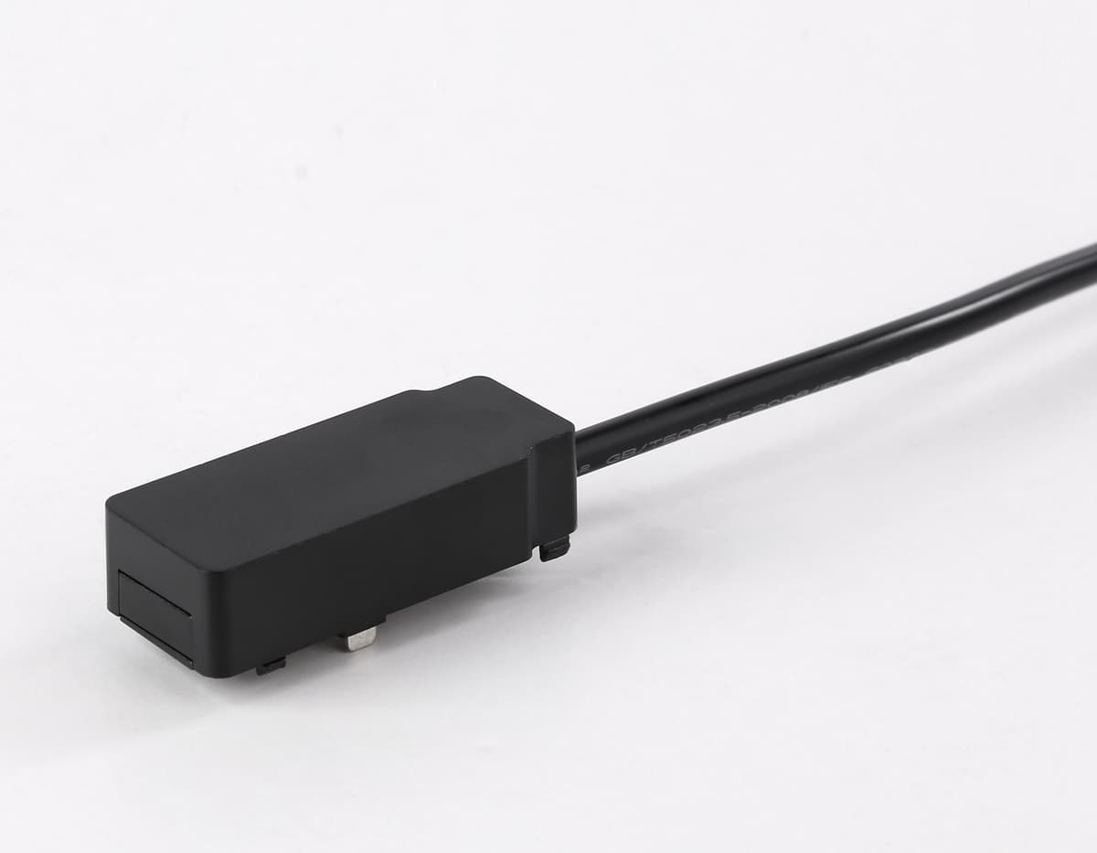 Ввод питания для шинопровода Magnetic Ultra Slim 48V GV1262 BK черный ввод питания для шинопровода IP20 48V 60*26*16 Ambrella Light 9