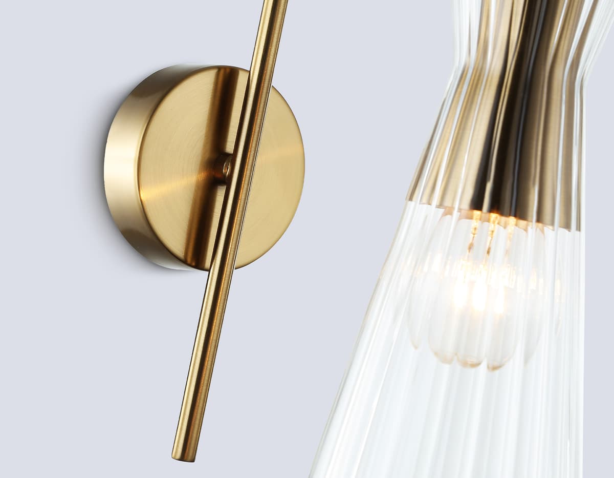 Настенный светильник LH55705 BS/CL латунь/прозрачный E14 max 40W 220*90*300 Ambrella Light 14