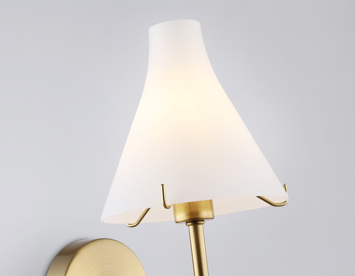 Настенный светильник LH57137 BS/FR латунь/белый матовый E14 max 40W 210*150*280 Ambrella Light 10
