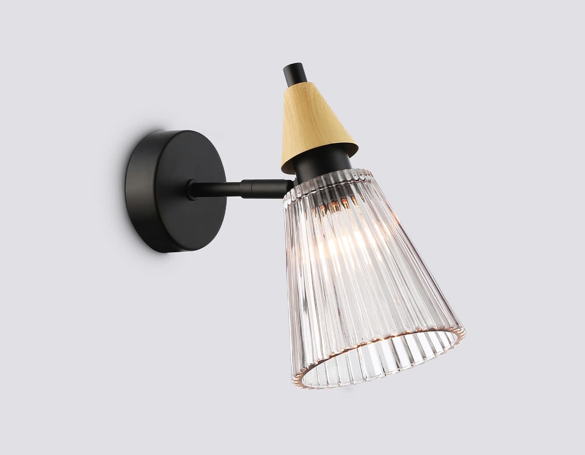 Настенный светильник LH58118 BK/LW/SM черный/светлое дерево/дымчатый E14 max 40W 180*110*200 Ambrella Light 10